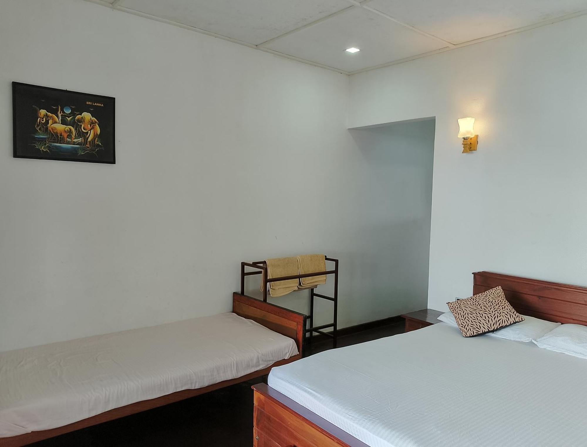 Neon Sky Nest Apartment Ella Bagian luar foto