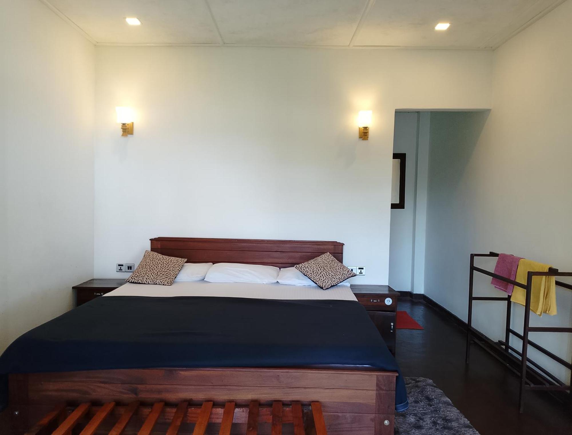 Neon Sky Nest Apartment Ella Bagian luar foto