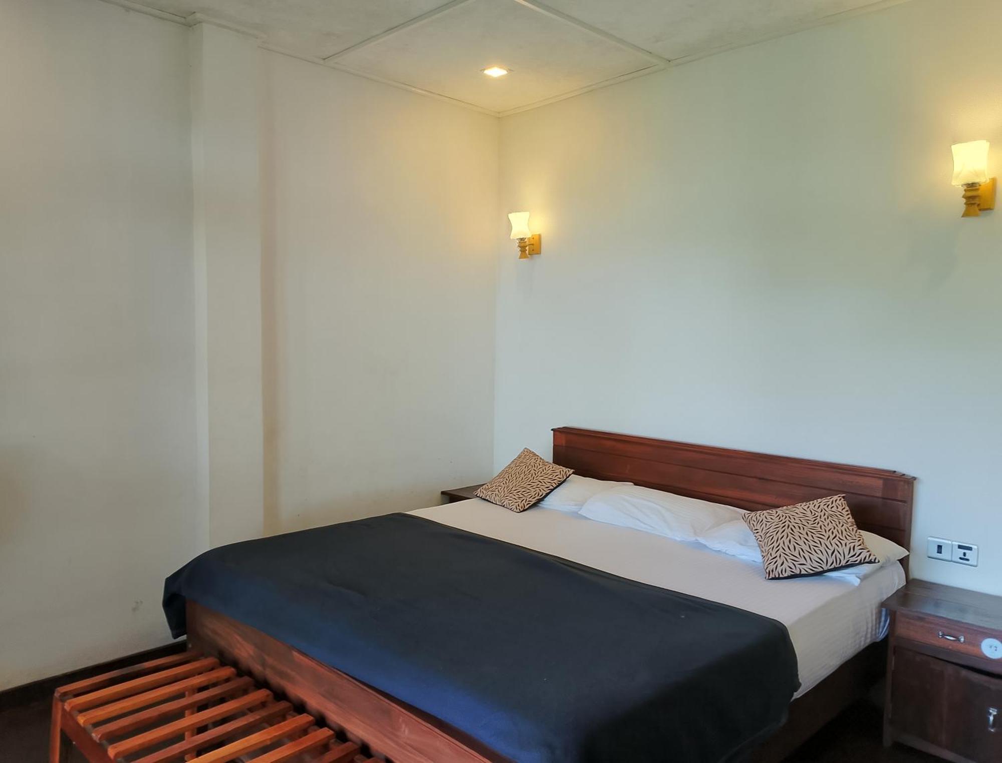 Neon Sky Nest Apartment Ella Bagian luar foto